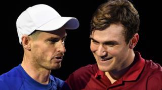 Andy Murray and Jack Draper talking