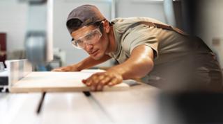 Woodworking using a circular saw