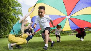 Cost of summer holiday clubs rises to £1,076 a child