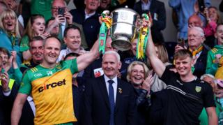 Donegal's Michael Murphy lifts the Anglo Celt Cup