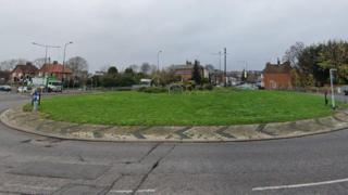 Colchester roundabout work aims to make city more welcoming - BBC News