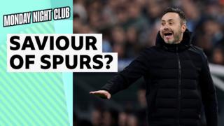 Roberto de Zerbi gestures to his team