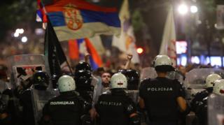 Serbia police clash with anti-government protesters in Belgrade