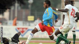 Dieumerci Mbokani of DR Congo