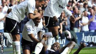 Tottenham celebrate beating Fulham to clinch fourth