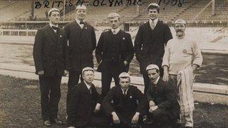 Paulo Radmilovic (far left) and members of the 1908 British Olympics swimming squad