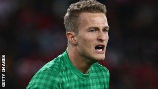 Manchester United goalkeeper Anders Lindegaard