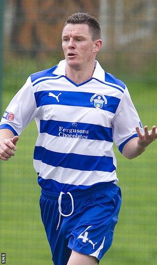 Martin Hardie celebrates scoring for Morton after leaving Dunfermline