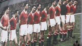 Kenny Morgans (fourth from left) was a member of Manchester United's legendary Busby Babes