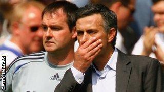 Steve Clarke (left) with Jose Mourinho at Chelsea