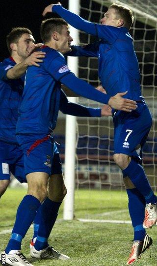 Inverness celebrate McKay's second goal at Caledonian Stadium