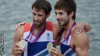 Great Britain's Mark Hunter (right) and Zac Purchase