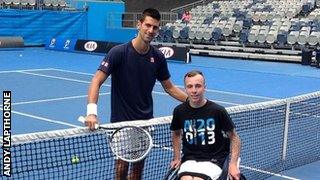 Novak Djokovic and Andy Lapthorne (r)