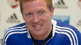 Hearts manager Gary Locke