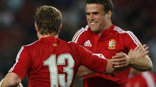 Brian O'Driscoll (left) and Jamie Roberts