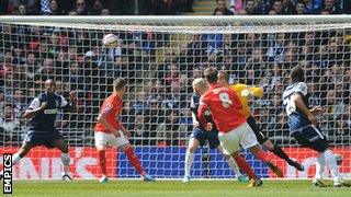 Luke Murphy scores at Wembley