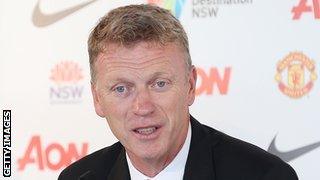 Manchester United boss David Moyes says Jose Mourinho's mind games hold no fear after a tough upbringing in Glasgow.