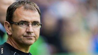 Hibs boss Pat Fenlon