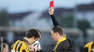 Referee Joe McQuillan red cards Stephen Kernan late in extra-time