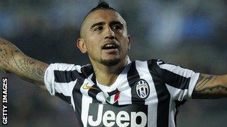 Juventus midfielder Arturo Vidal is wanted by Manchester United