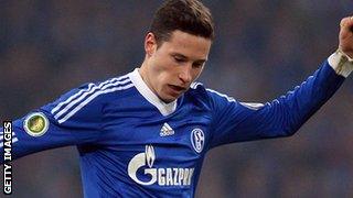 Schalke midfielder Julian Draxler