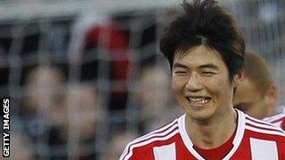 Ki Sung-Yeung celebrates scoring for Sunderland