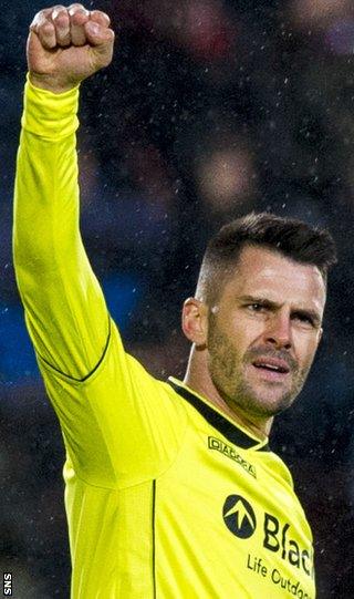 St Mirren scorer Steven Thompson