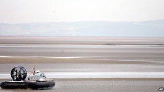 Hovercraft at Morecambe Bay