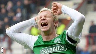 Hibernian defender Ryan McGivern