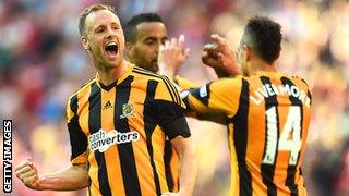 David Meyler celebrates after scoring in the FA Cup semi-final