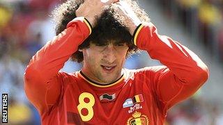 Manchester United midfielder Marouane Fellaini