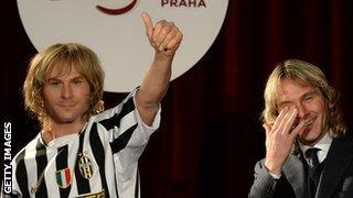 Pavel Nedved with his waxwork