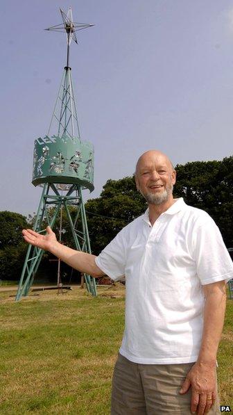 Michael Eavis and the newly renamed Benn Tower of Strength