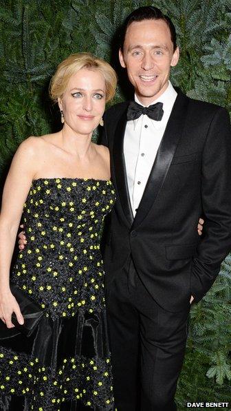 Gillian Anderson and Tom Hiddleston