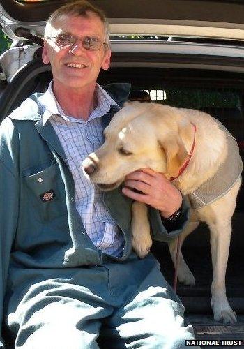 Peter Monaghan and Sam the dry rot sniffer dog