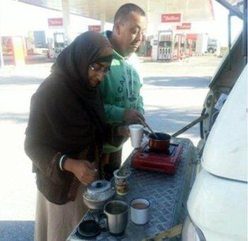 Alan Henning making tea while on a convoy