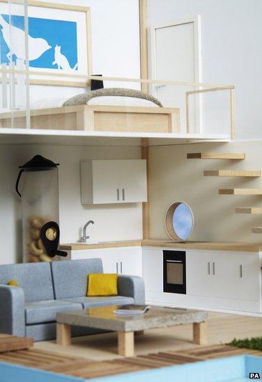 The luxury birdhouse