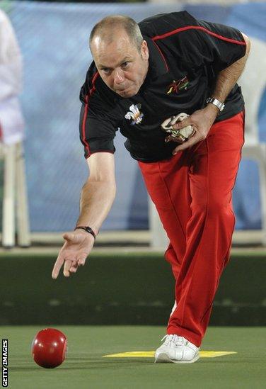 Delhi 2010: Robert Weale struck gold in the men's lawn bowls singles.