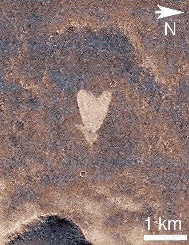 heart-feature-on-mars.