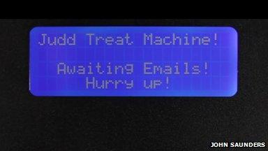 Judd treat machine