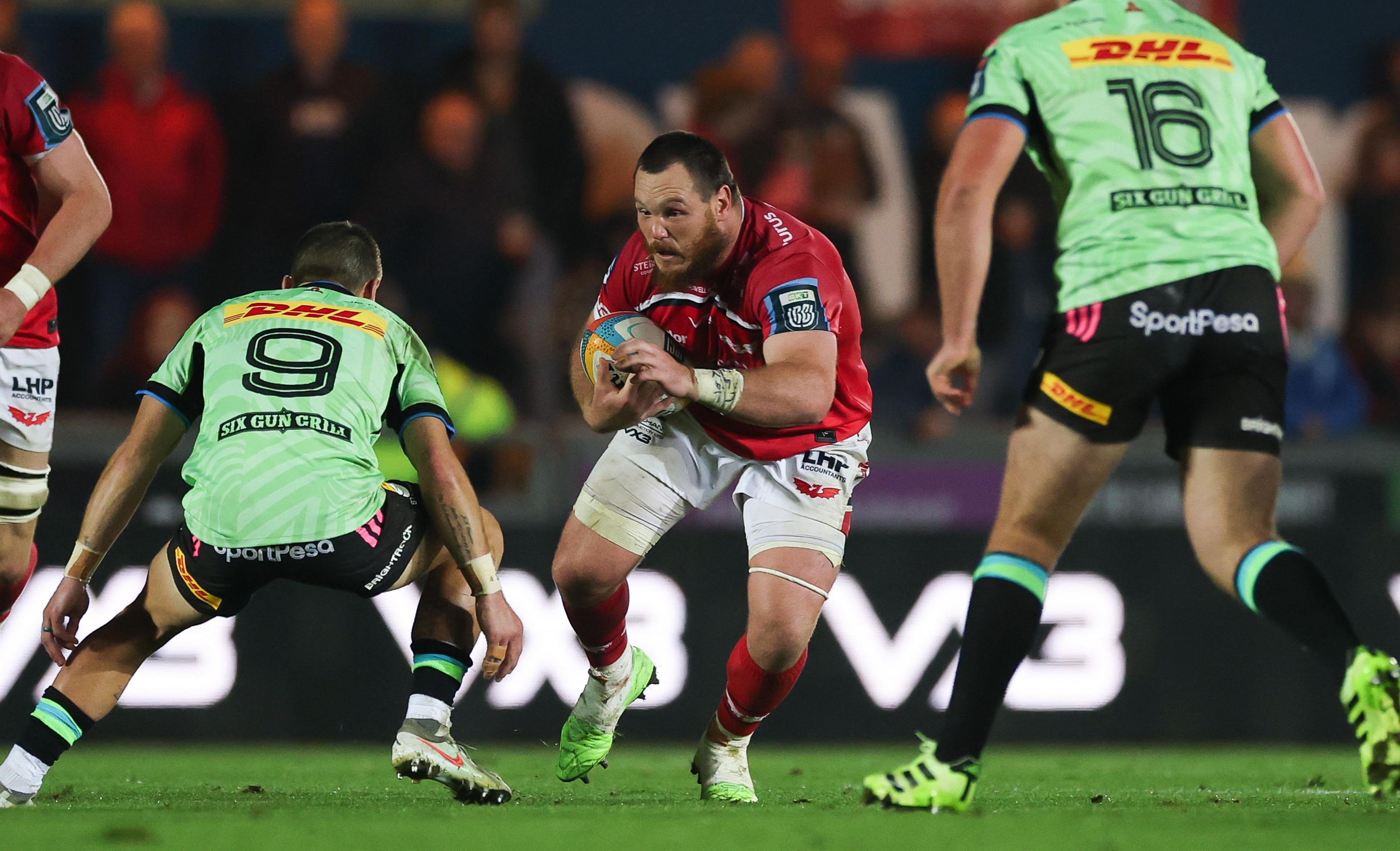 Marnus van der Merwe of Scarlets takes on Stefan Ungerer of Stormers during the United Rugby Championship match between Scarlets and Srtormers.
