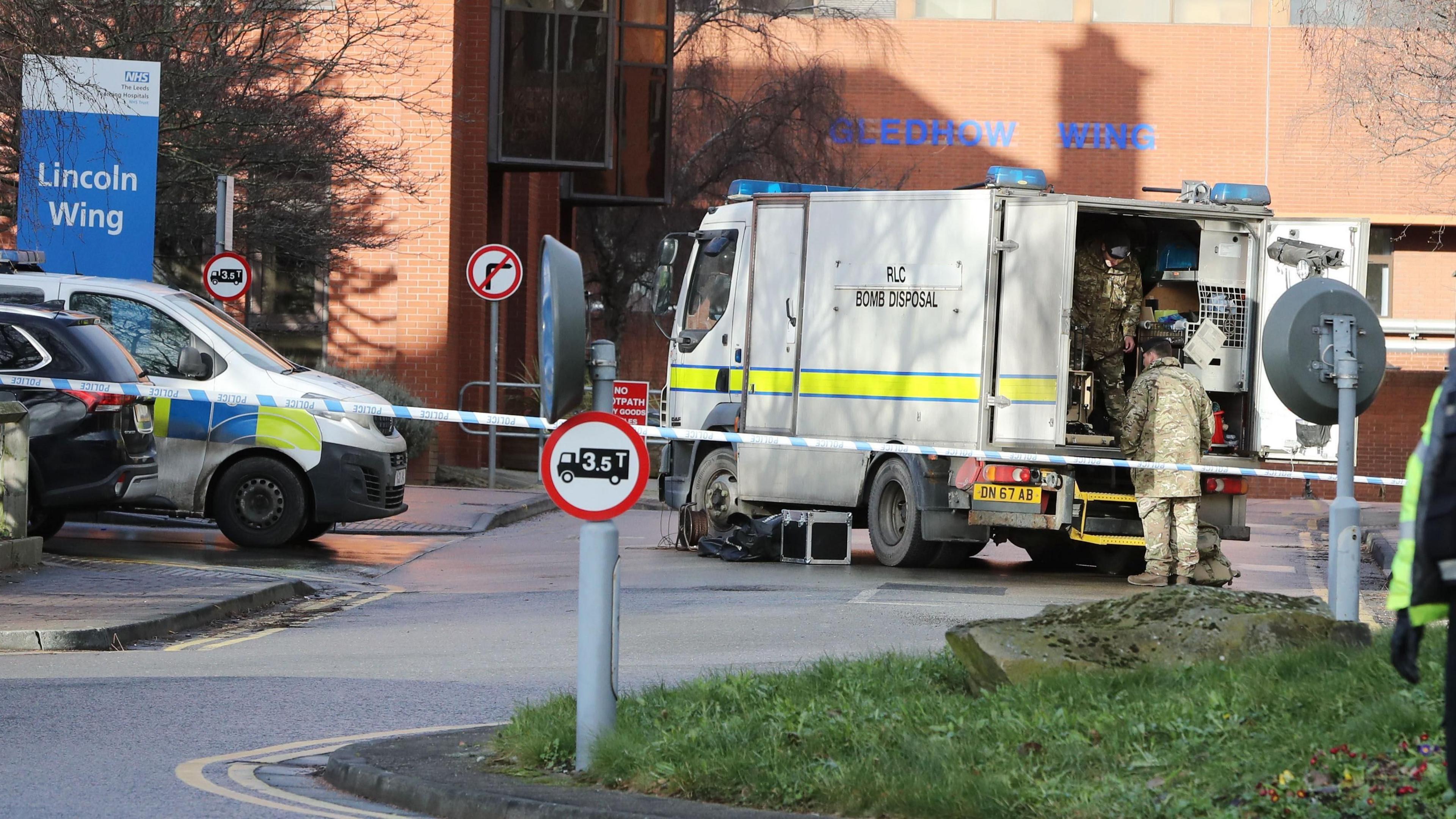 Bomb disposal units at St James's Hospital