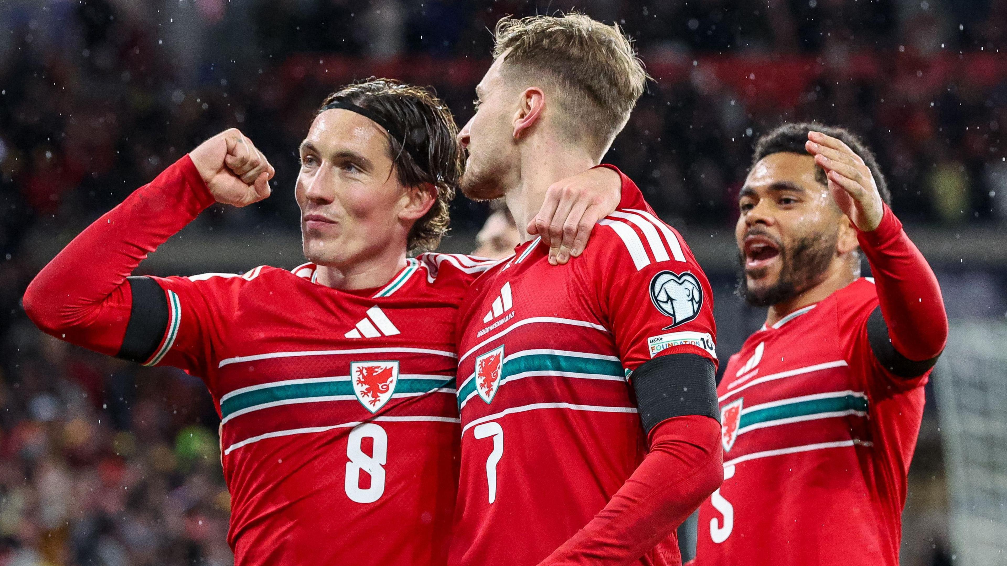 Llun Harry Wilson, David Brooks a Jay Dasilva