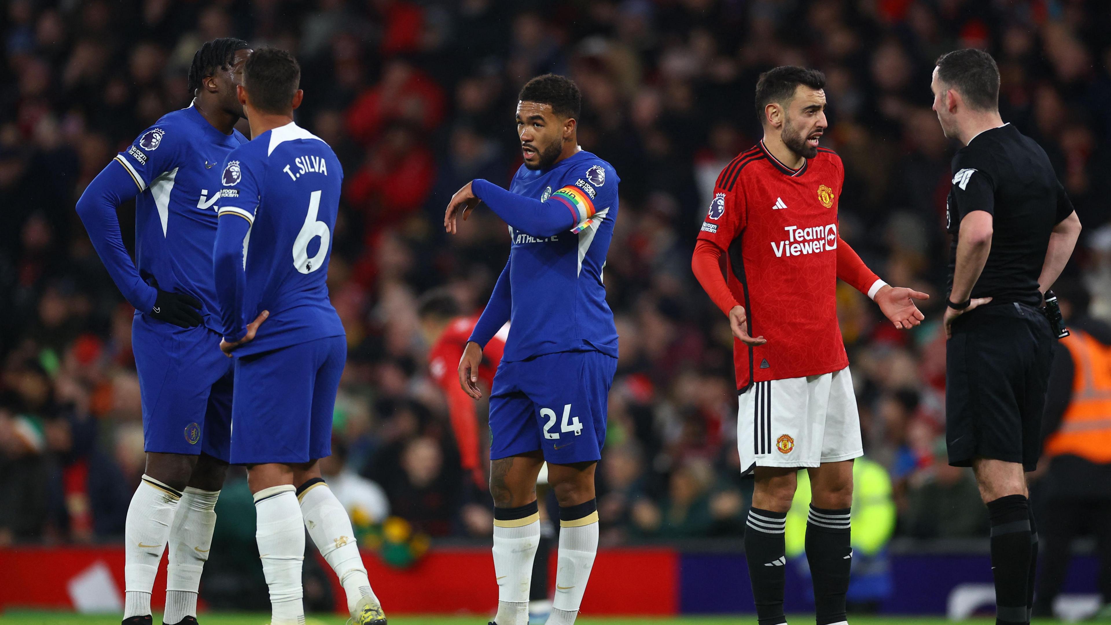 Chelsea Paul Robinson on defeat at Manchester United BBC Sport