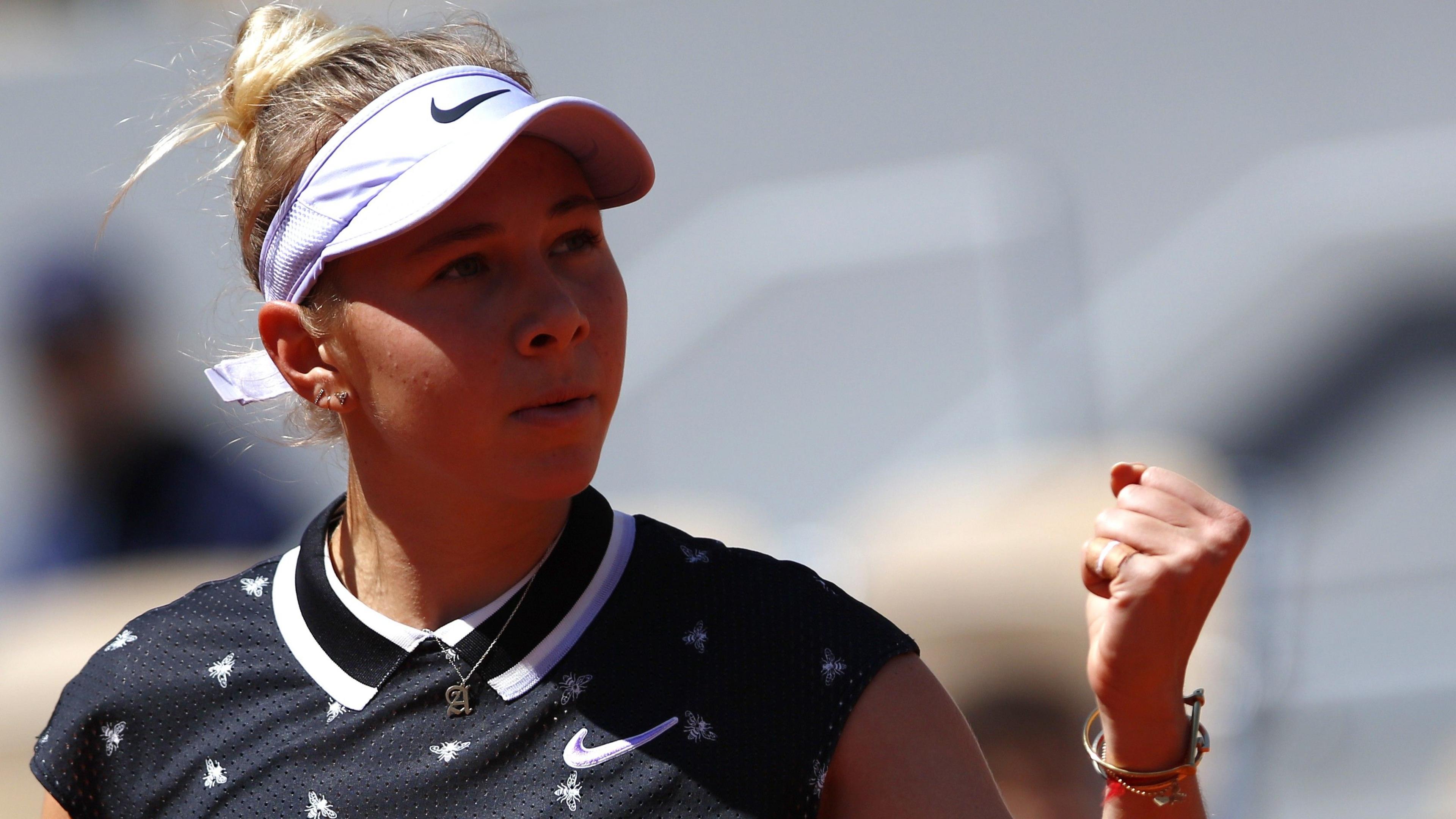 Amanda Anisimova celebrates during the 2019 French Open