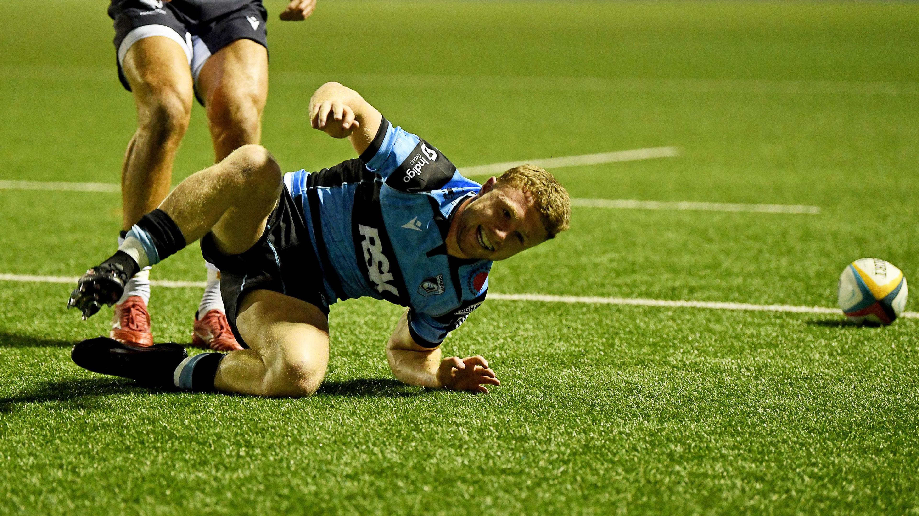 Cardiff wing Tom Bowen celebrates after scoring his first try against Connacht