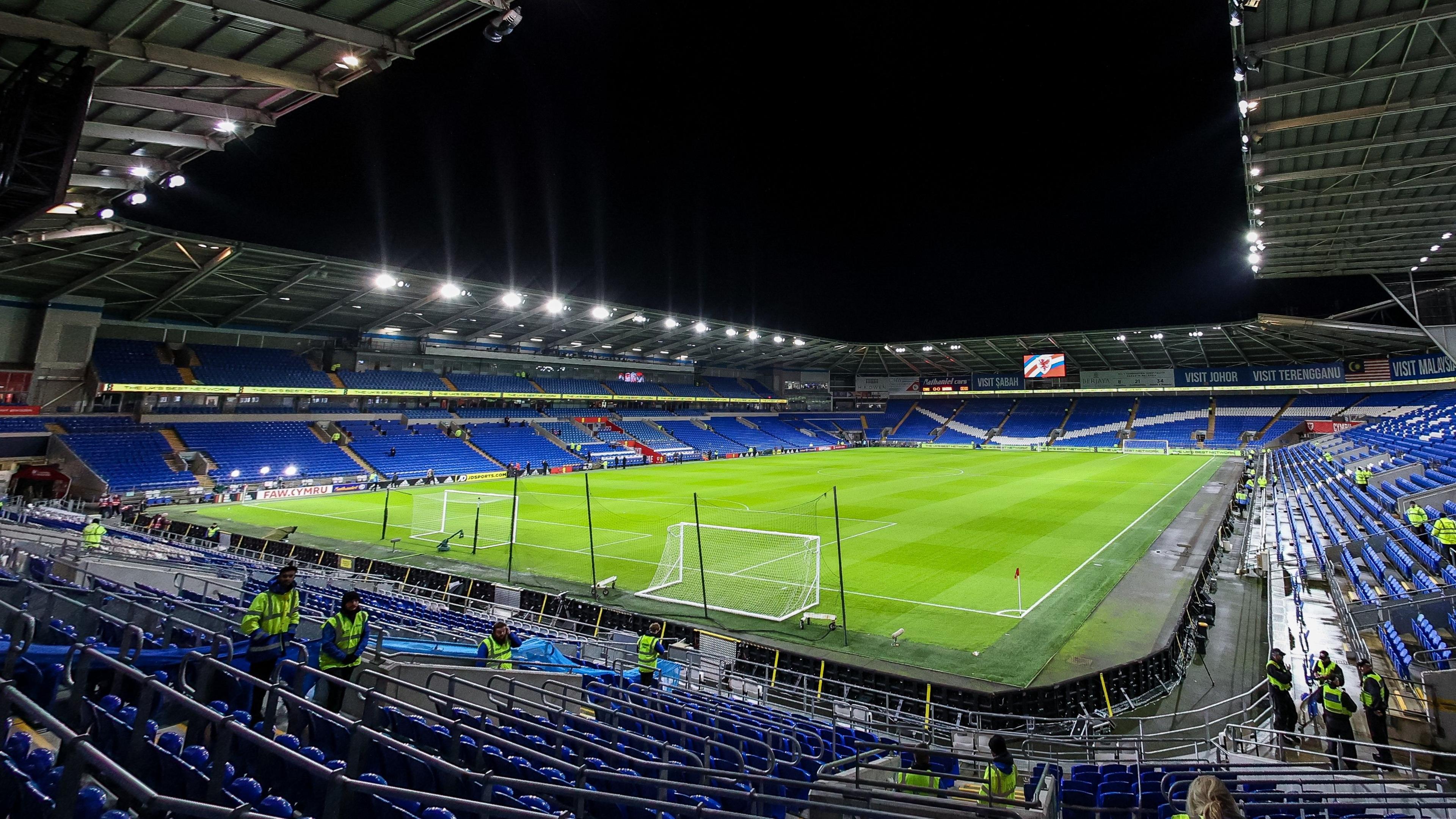 Stadiwm Dinas Caerdydd