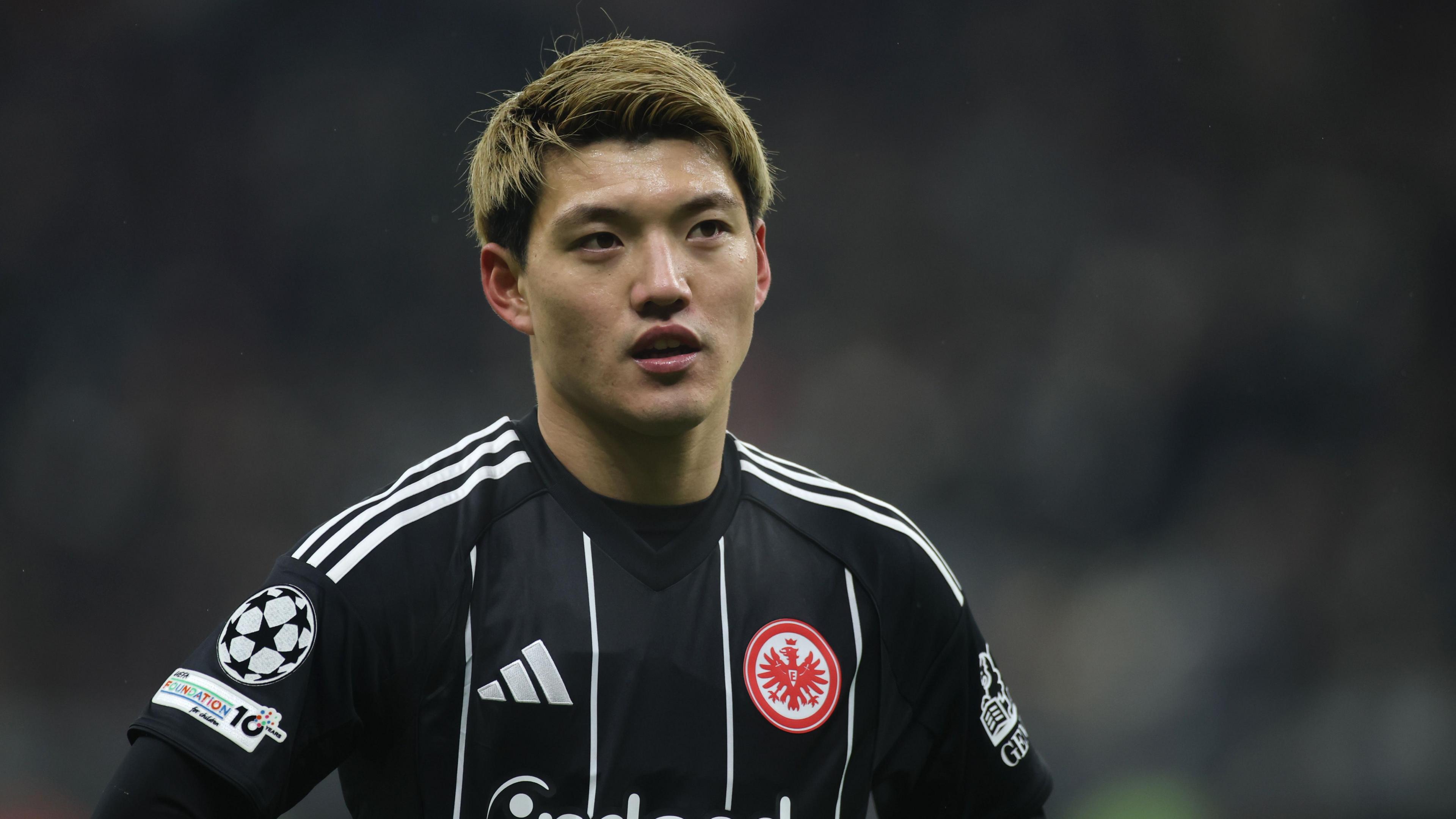 Ritsu Doan playing for Eintracht Frankfurt