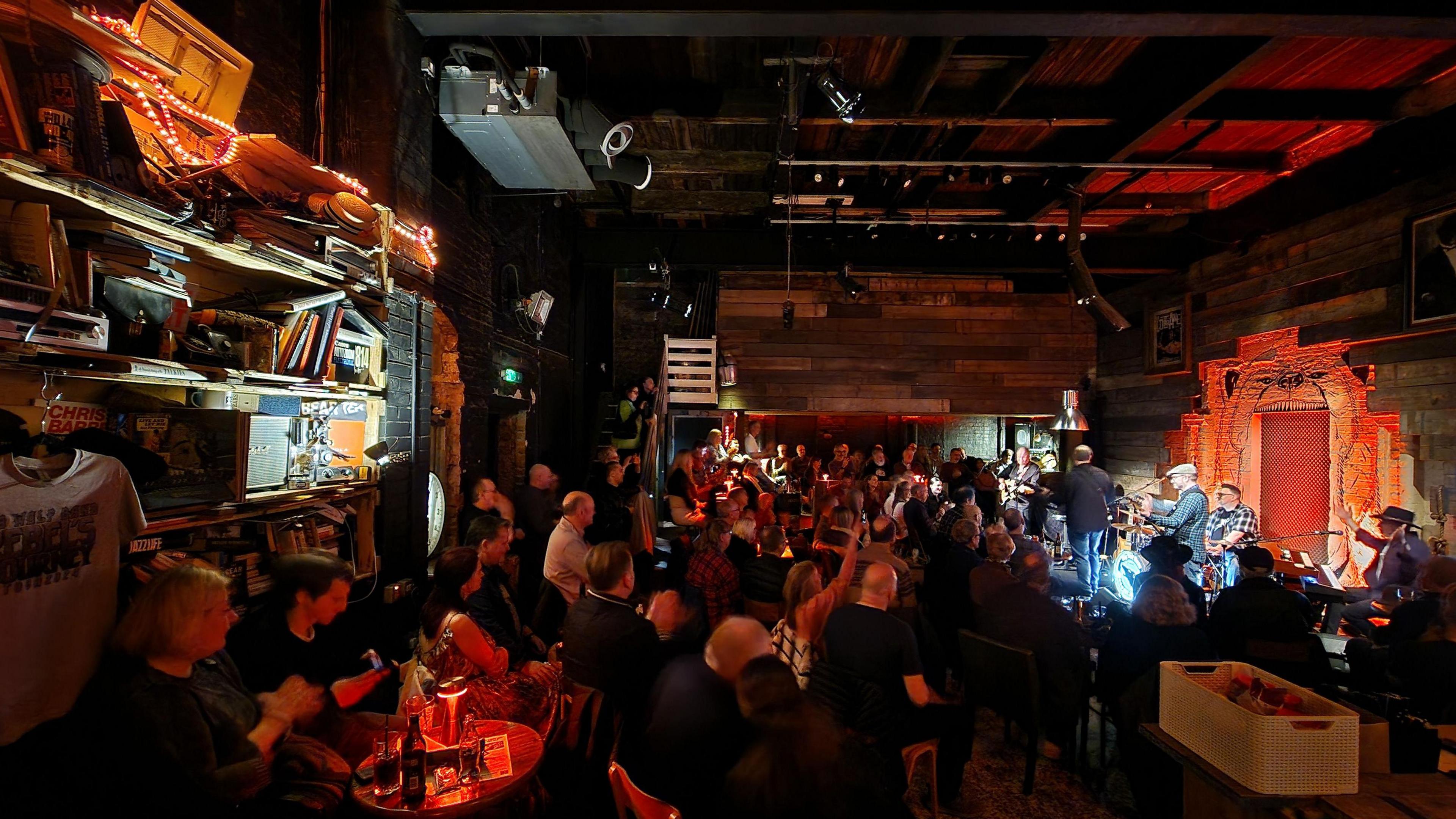 Crowd and band at The Bear Club, Luton