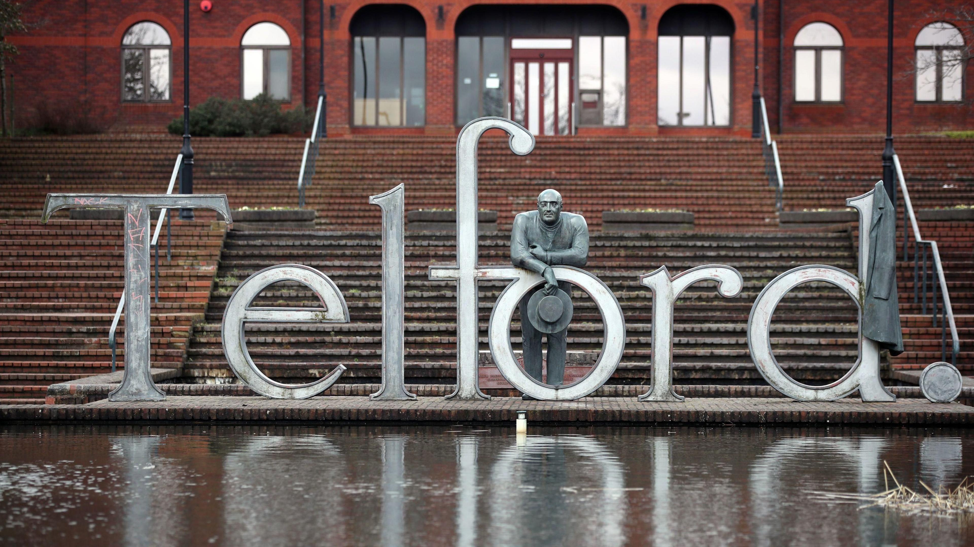 Thomas Telford statue